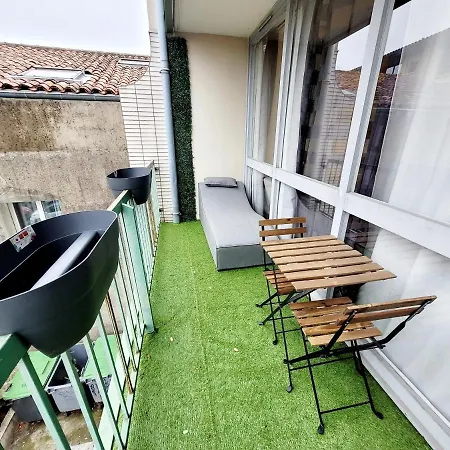 Toulouse-st Cyprien - Parking-- Netflix * トゥールーズ